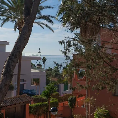 2 Bedroom Front Line Flat In Costabella, Marbella,