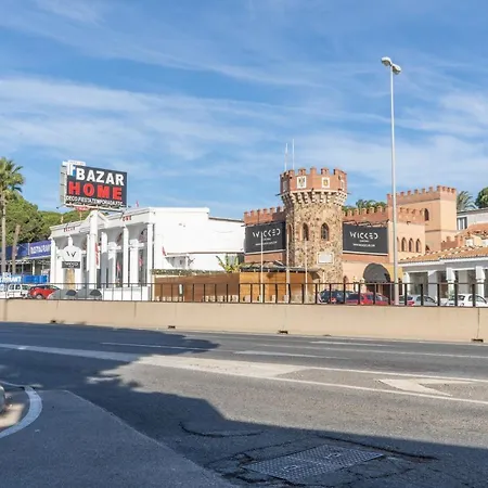 Apartment 2 Bedroom Front Line Flat In Costabella, Marbella, Marbella