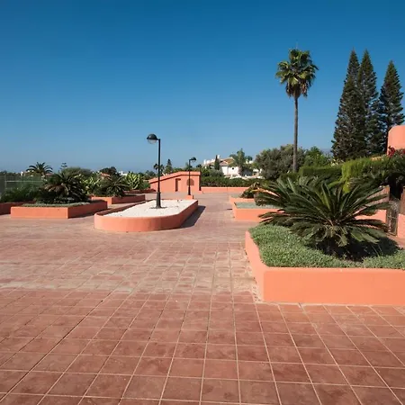 Apartment 2 Bedroom Front Line Flat In Costabella, Marbella,