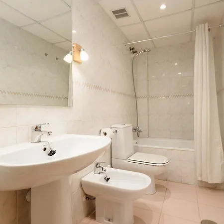 Apartment 2 Bedroom Front Line Flat In Costabella, Marbella, Marbella