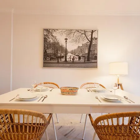 Apartment 2 Bedroom Front Line Flat In Costabella, Marbella,