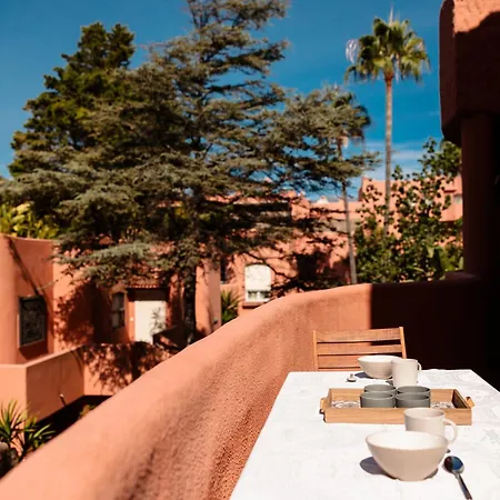 公寓 2 Bedroom Front Line Flat In Costabella, Marbella, 马尔韦利亚